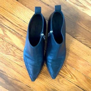 Everlane booties, size 8